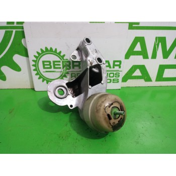 Recambio de soporte motor izquierdo para audi a6 berlina (4f2) 2.4 referencia OEM IAM 4F0199351H  