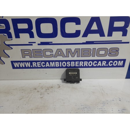 Recambio de centralita cierre para mercedes-benz clase c (w203) berlina referencia OEM IAM 2038206526  