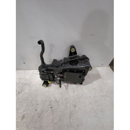 Recambio de deposito ad blue para peugeot rifter 1.5 bluehdi 100 referencia OEM IAM 9832421480  