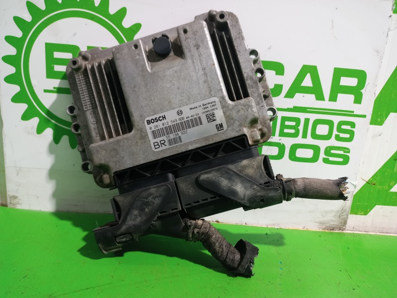 Recambio de centralita motor uce para opel zafira b cosmo referencia OEM IAM 55198922  