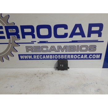 Recambio de centralita cierre para mercedes-benz clase c (w203) berlina referencia OEM IAM 2038206526  