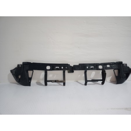 Recambio de soporte paragolpe central para jaguar e-pace (x540) 2.0 d150 awd referencia OEM IAM J9C317640A  