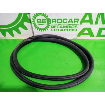 Recambio de goma contorno para citroën c3 origins referencia OEM IAM 9813059680  
