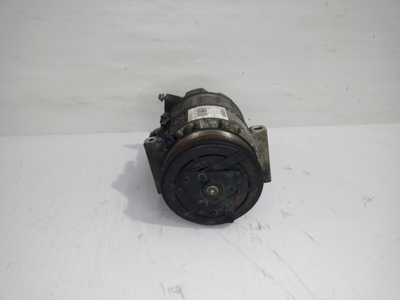 Recambio de compresor aire acondicionado para renault trafic furgón l1h1 2,7t referencia OEM IAM 8200848916B  