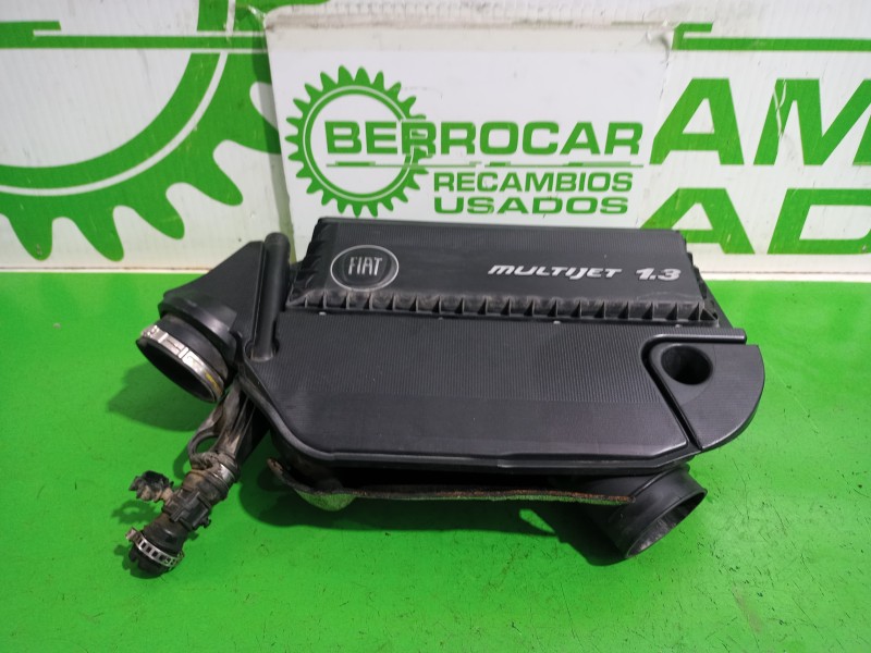 Recambio de caja filtro de aire para fiat 500 cabrio (150) lounge referencia OEM IAM 51902176  