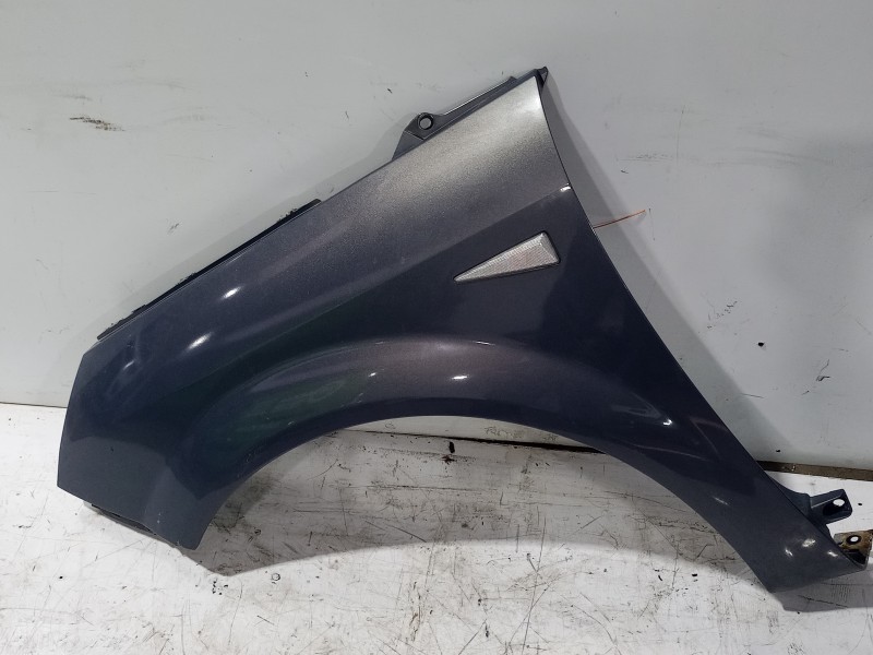 Recambio de aleta delantera izquierda para renault scenic ii authentique referencia OEM IAM 8200020568  