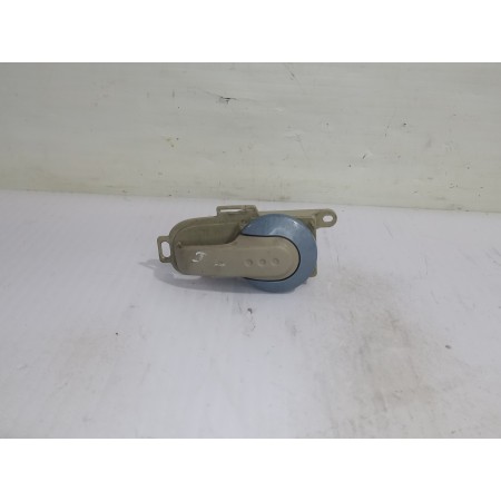 Recambio de maneta interior trasera izquierda para nissan micra (k12e) acenta referencia OEM IAM 5010800154 / 5010800053  