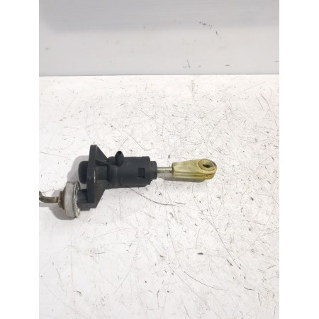 Recambio de bombin embrague para volkswagen passat b5.5 (3b3) 1.9 tdi referencia OEM IAM 8E1721401AK/8E1721401AG  