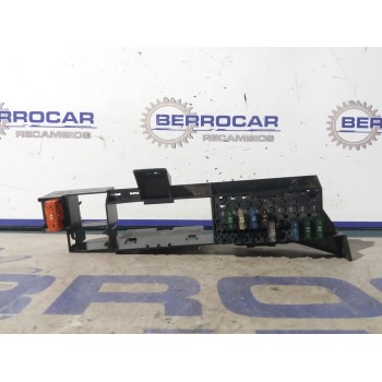 Recambio de caja reles / fusibles para mercedes-benz clase e (w210) berlina diesel 3.0 diesel cat referencia OEM IAM 2105460543 