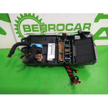 Recambio de caja reles / fusibles para audi a6 berlina (4f2) 2.4 referencia OEM IAM 4F0907289D  