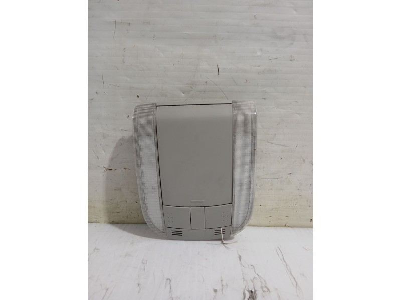 Recambio de luz interior para toyota auris (_e15_) 1.33 dual-vvti (nre150_) referencia OEM IAM 8126002100  