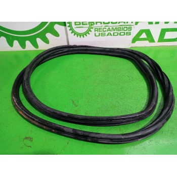 Recambio de goma contorno para opel corsa e expression referencia OEM IAM 13188927  