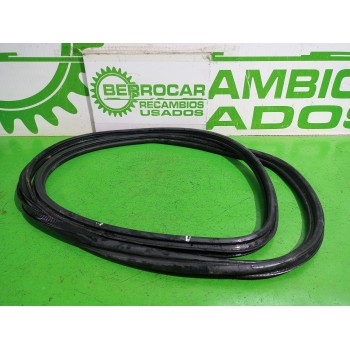 Recambio de goma contorno para opel corsa e expression referencia OEM IAM 13188928  