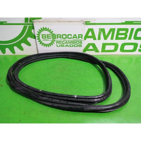 Recambio de goma contorno para opel corsa e expression referencia OEM IAM 13188928  