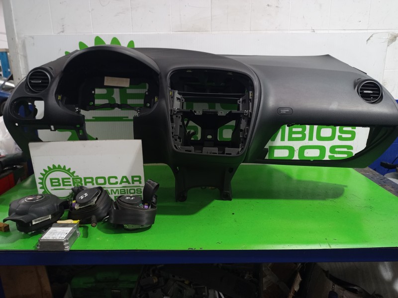 Recambio de kit airbag para seat altea xl (5p5) 1.9 tdi referencia OEM IAM 1K0909605T  