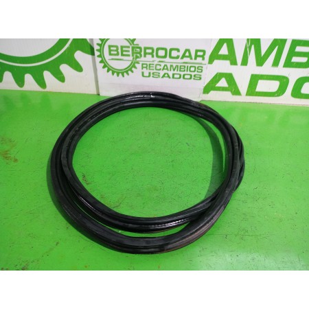 Recambio de goma contorno para opel corsa e expression referencia OEM IAM 39014463  