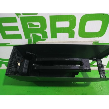 Recambio de consola central para opel zafira b cosmo referencia OEM IAM 5196539  