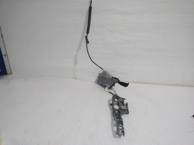 Recambio de cerradura puerta trasera derecha para peugeot 3008 style referencia OEM IAM 9800623880 / 9684559980  