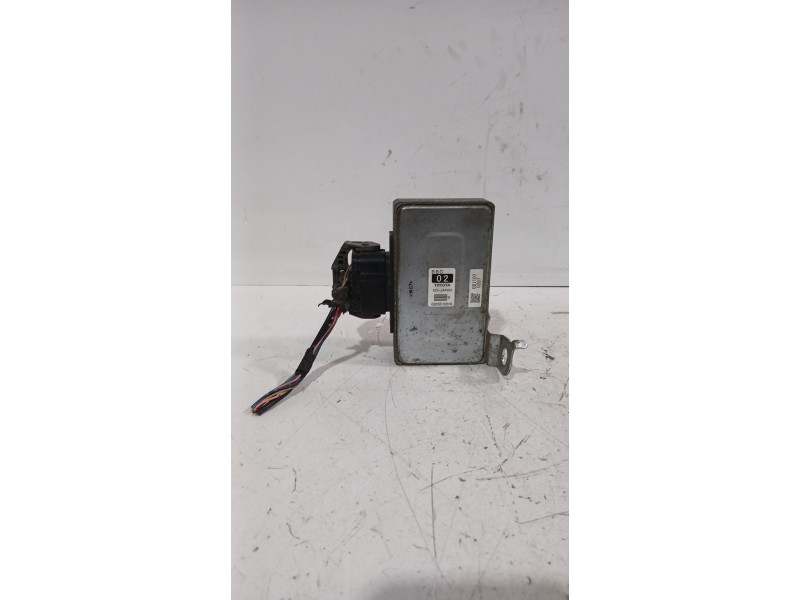 Recambio de modulo electronico para toyota yaris (_p9_) 1.33 vvt-i (nsp90_) referencia OEM IAM G92C052010  