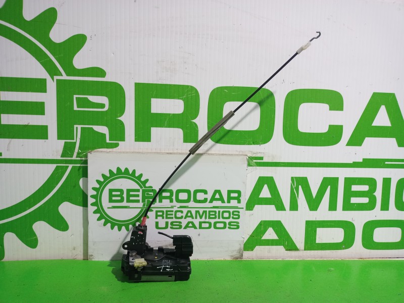 Recambio de cerradura puerta delantera izquierda para opel zafira b cosmo referencia OEM IAM 13210748  