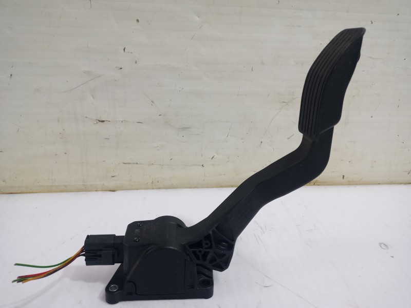Recambio de pedal acelerador para citroën c4 sedan collection referencia OEM IAM F00C3E2045  