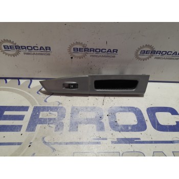 Recambio de mando elevalunas delantero derecho para hyundai getz (tb) 1.5 crdi cat referencia OEM IAM 935801C100  