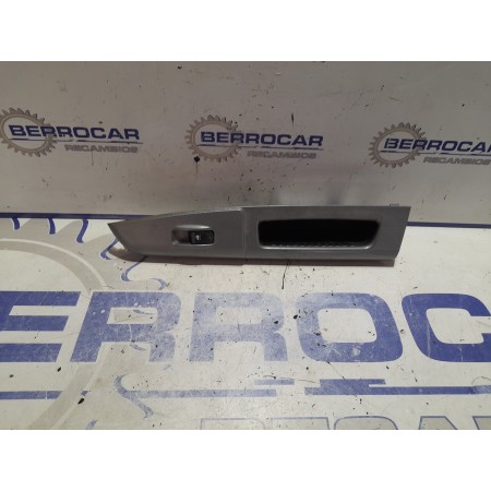 Recambio de mando elevalunas delantero derecho para hyundai getz (tb) 1.5 crdi cat referencia OEM IAM 935801C100  
