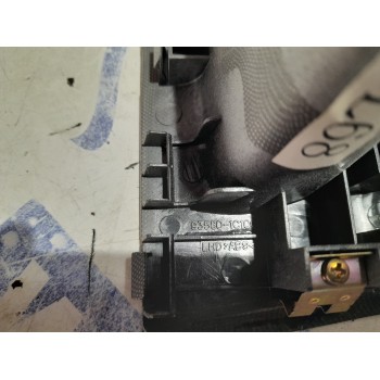 Recambio de mando elevalunas delantero derecho para hyundai getz (tb) 1.5 crdi cat referencia OEM IAM 935801C100  