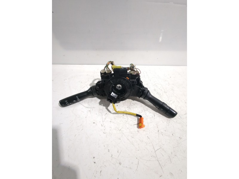 Recambio de mando multifuncion para peugeot 107 (pm_, pn_) 1.4 hdi referencia OEM IAM 6253A0  