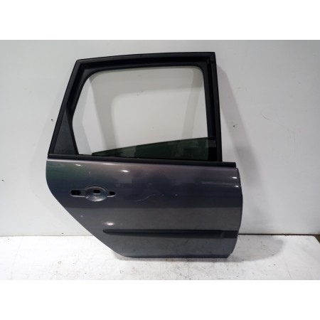 Recambio de puerta trasera derecha para renault scenic ii authentique referencia OEM IAM 821005158R  