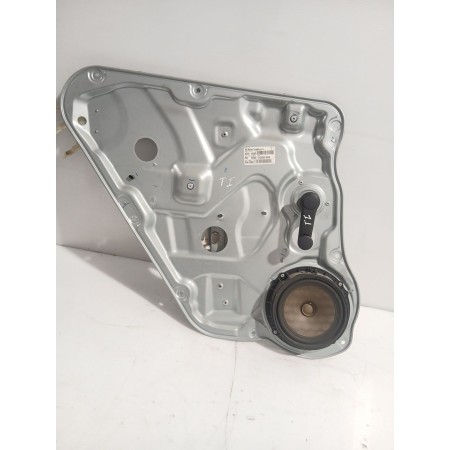 Recambio de elevalunas trasero izquierdo para kia cee´d hatchback (ed) 1.6 crdi 90 referencia OEM IAM 834711H010  