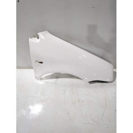 Recambio de aleta delantera derecha para volkswagen polo iv (9n_, 9a_) 1.9 sdi referencia OEM IAM 6Q0821106C  