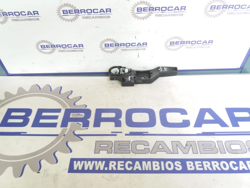 Recambio de maneta exterior delantera derecha para renault kangoo 1.5 dci diesel fap referencia OEM IAM 8200497590  