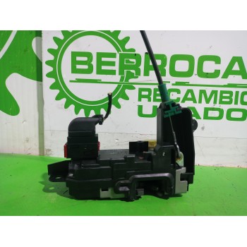 Recambio de cerradura puerta trasera izquierda para opel zafira b cosmo referencia OEM IAM 13210738  