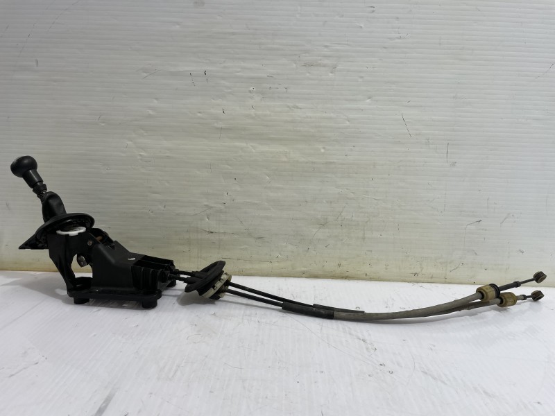 Recambio de palanca cambio para citroën c4 sedan collection referencia OEM IAM 2400GX  