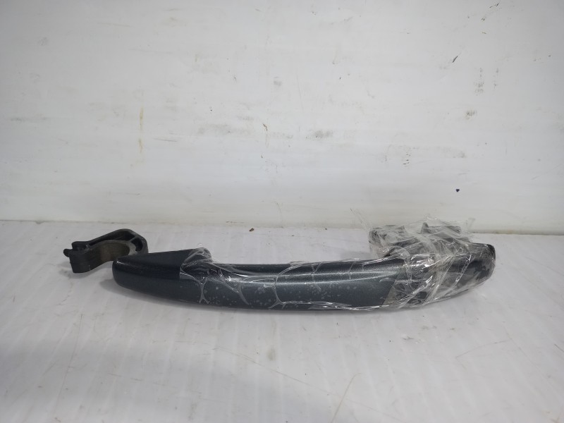 Recambio de maneta exterior trasera derecha para peugeot 3008 style referencia OEM IAM 9101KH  