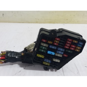 Recambio de caja reles / fusibles para volkswagen passat berlina (3b3) advance referencia OEM IAM 8D1941824  