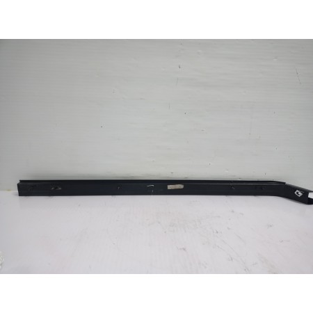 Recambio de riel de puerta corredera para renault trafic furgón l1h1 2,7t referencia OEM IAM 7700312377  