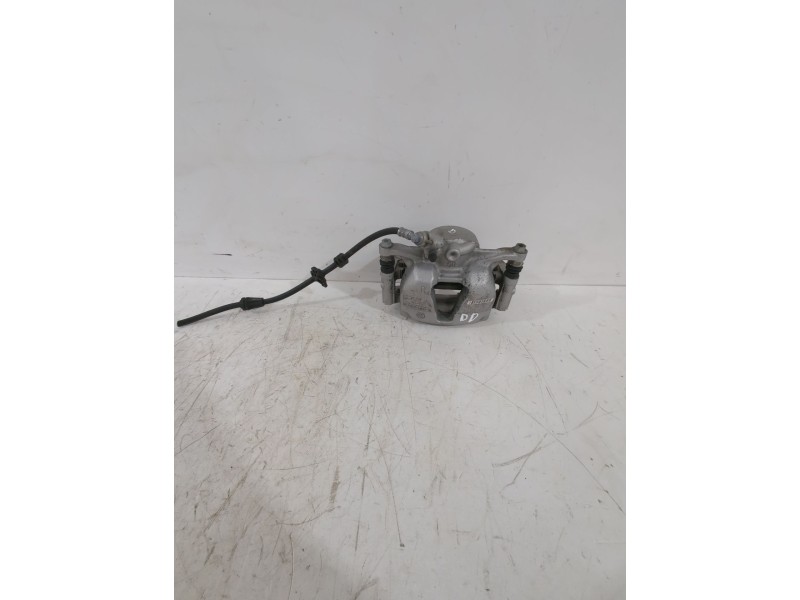 Recambio de pinza de freno delantera derecha para peugeot rifter 1.5 bluehdi 100 referencia OEM IAM 1647880080  