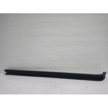 Recambio de riel de puerta corredera para renault trafic furgón l1h1 2,7t referencia OEM IAM 7700312377  