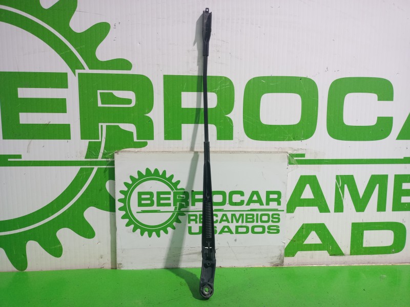 Recambio de brazo limpia delantero izquierdo para opel zafira b cosmo referencia OEM IAM 13145563  