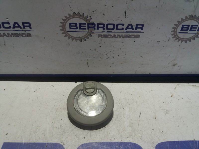 Recambio de luz interior para ssangyong kyron 2.0 referencia OEM IAM 8371009000  
