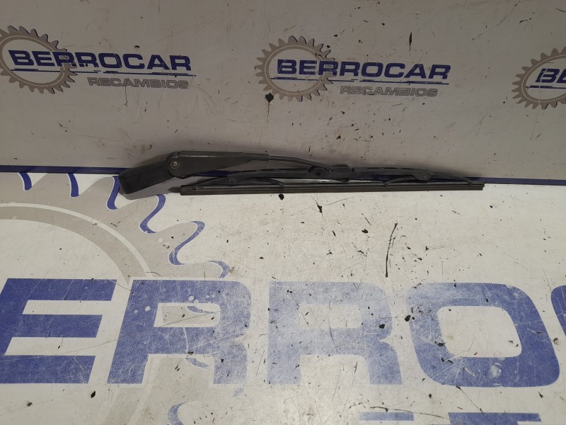 Recambio de brazo limpia trasero para hyundai getz (tb) 1.5 crdi cat referencia OEM IAM 988101C000  