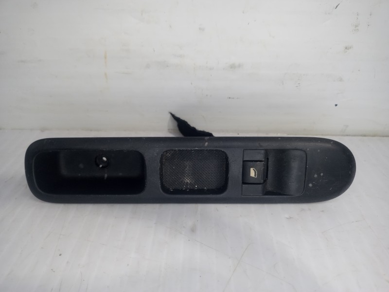 Recambio de mando elevalunas delantero derecho para peugeot 3008 style referencia OEM IAM 96650618ZD  