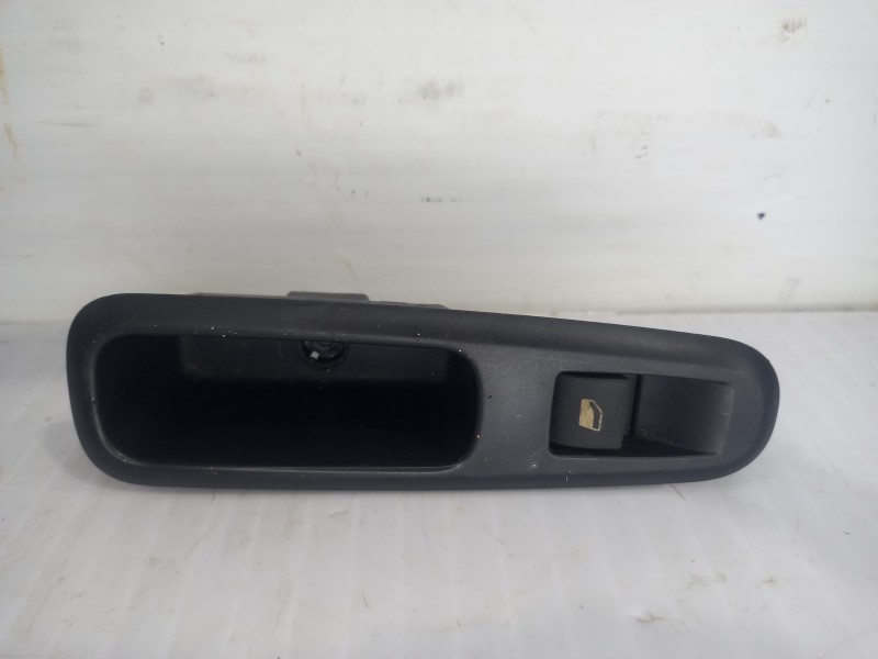 Recambio de mando elevalunas trasero izquierdo para peugeot 3008 style referencia OEM IAM 96759764ZD  