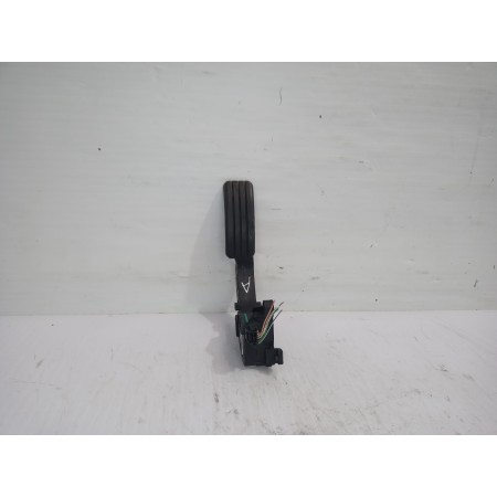 Recambio de pedal acelerador para renault trafic furgón l1h1 2,7t referencia OEM IAM 180027179R  
