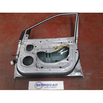 Recambio de puerta delantera derecha para ssangyong kyron 2.0 xdi referencia OEM IAM 6200408D50  