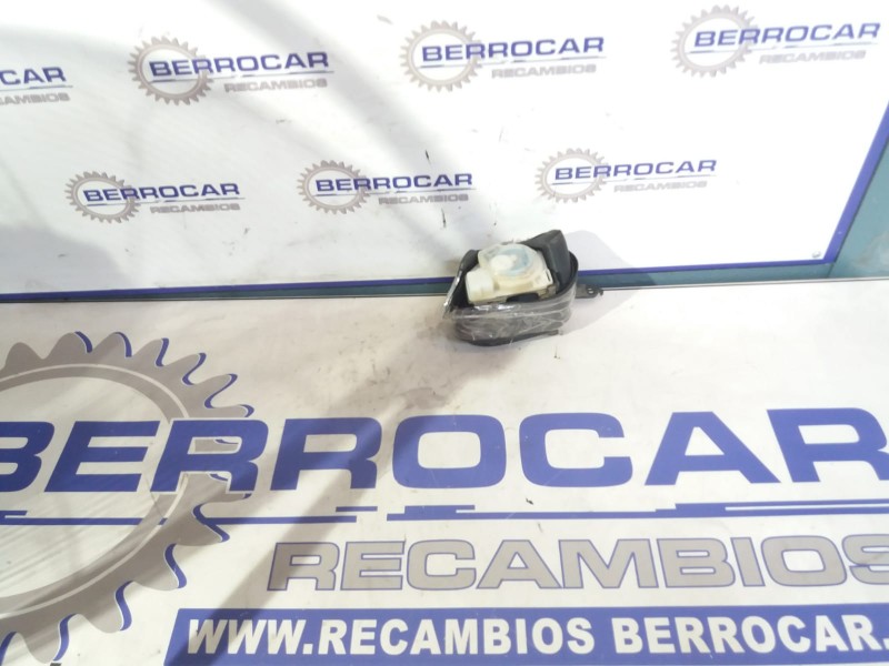 Recambio de cinturon seguridad trasero derecho para toyota avensis berlina (t25) 1.8 16v cat referencia OEM IAM 7336005100  
