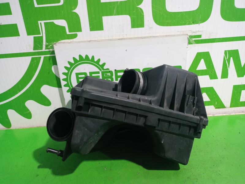 Recambio de caja filtro aire para opel zafira b cosmo referencia OEM IAM 4613885936  