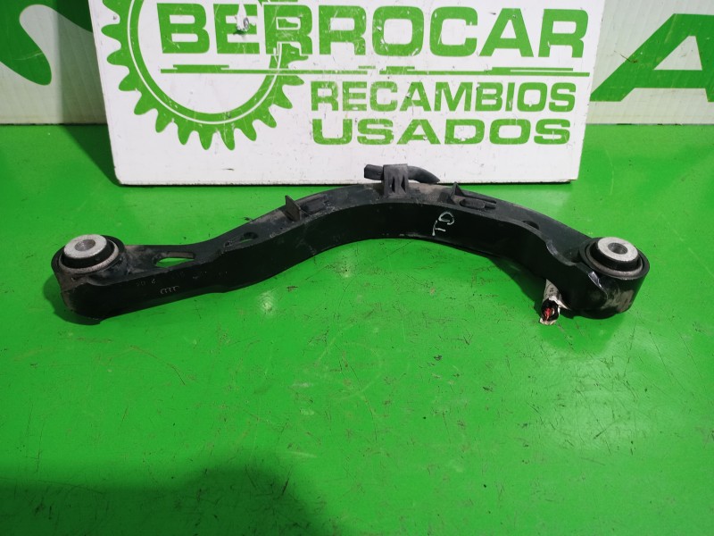 Recambio de brazo suspension superior trasero derecho para audi a6 berlina (4f2) 2.4 referencia OEM IAM 4F0505323L  